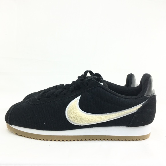 womens black nike cortez shoes